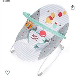 Baby vibrating bouncer
